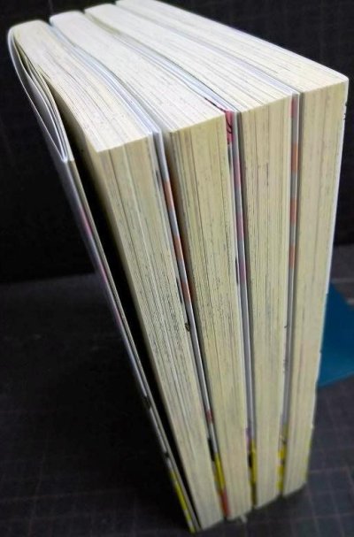 画像3: 手品先輩 1-4巻★アズ★ヤングマガジンコミックス